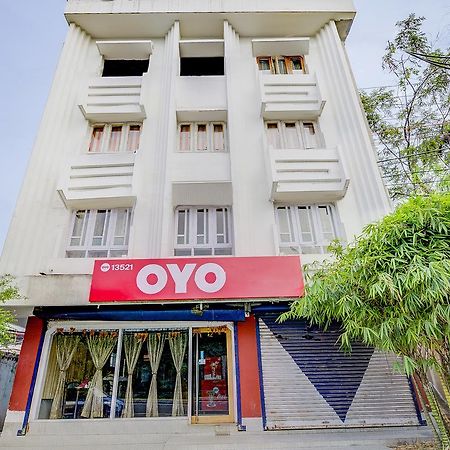 סיליגורי Oyo 13521 Sudhriti Hotel מראה חיצוני תמונה