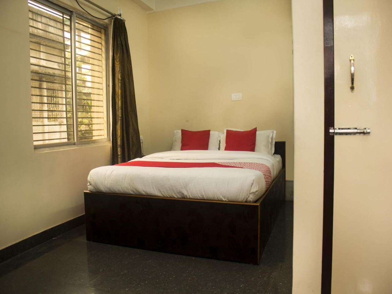 סיליגורי Oyo 13521 Sudhriti Hotel מראה חיצוני תמונה