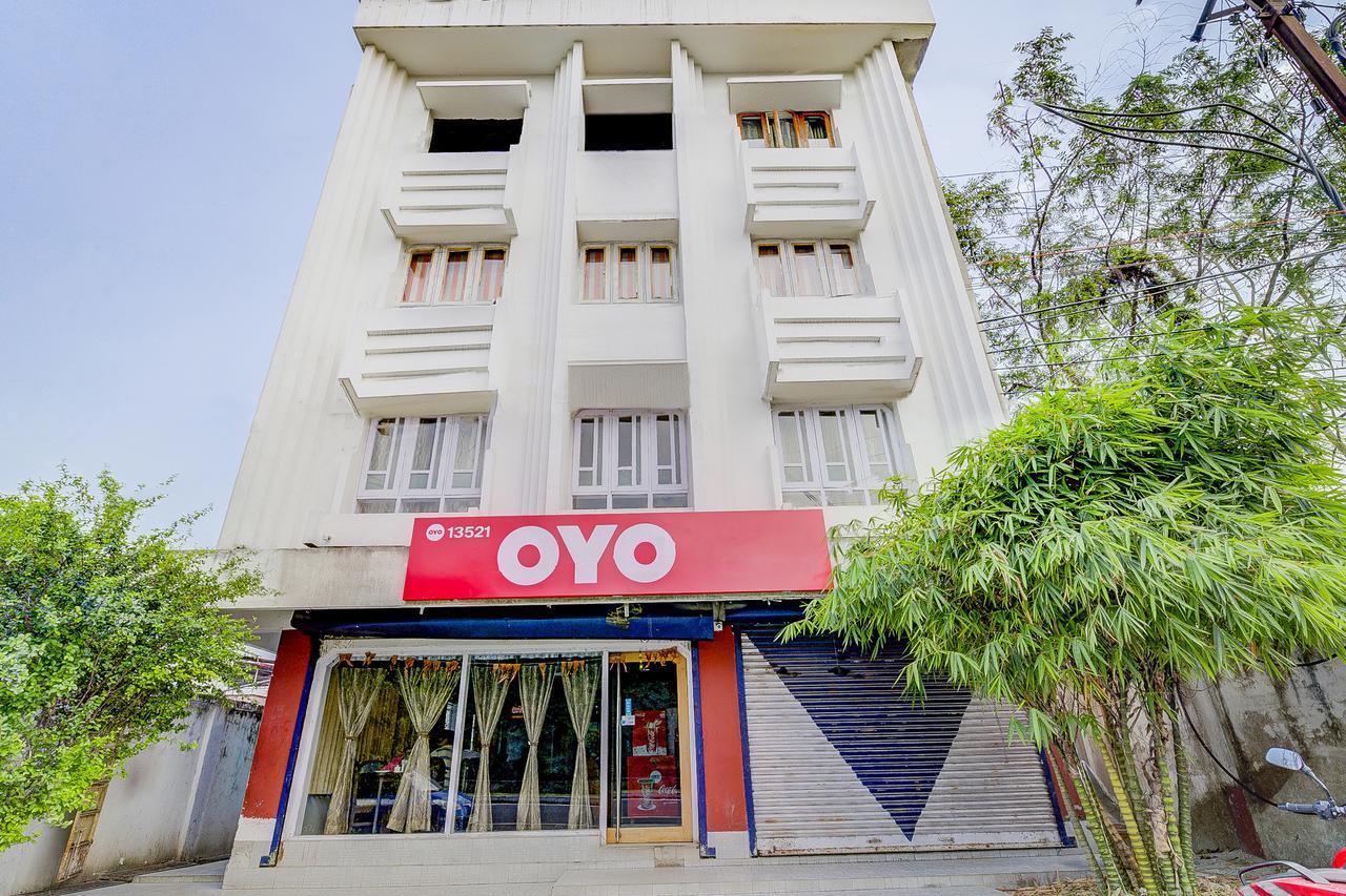 סיליגורי Oyo 13521 Sudhriti Hotel מראה חיצוני תמונה