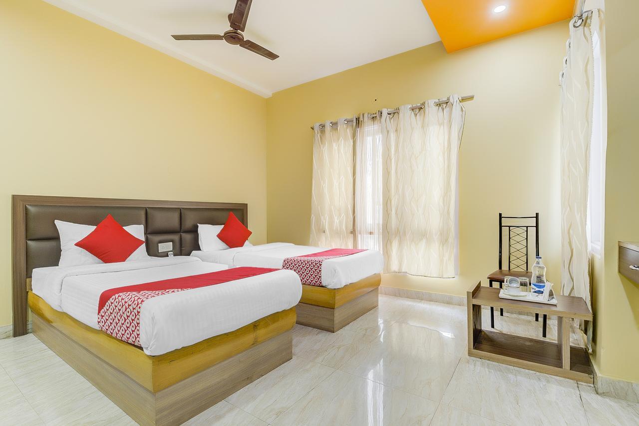 סיליגורי Oyo 13521 Sudhriti Hotel מראה חיצוני תמונה